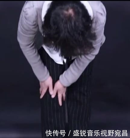 人老腿先老,一个小动作,打通6条经络,让腿和身体更强健!