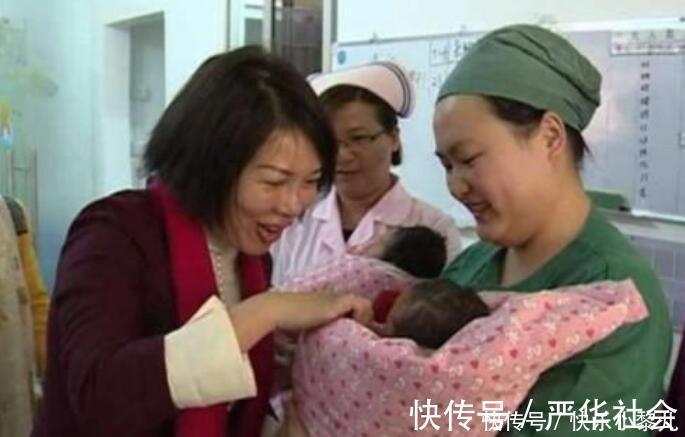 喂奶|“踩生”不是迷信,孩子出产房后,第一个抱他的人确实很重要