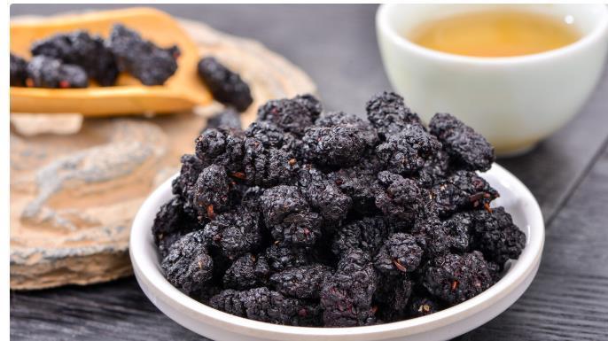 桑葚干|中老年群体,少吃点鸭肉猪肉,多来点这些食物,腿脚有力气身体棒