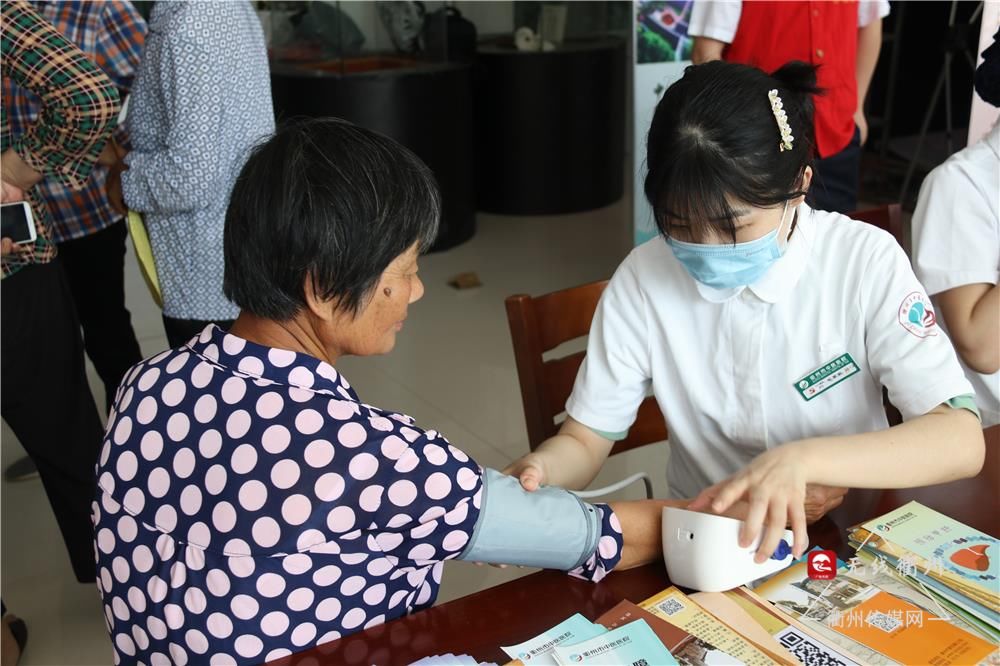 义诊|中医理疗、八段锦教学......衢州市中医医院开展大型义诊活动