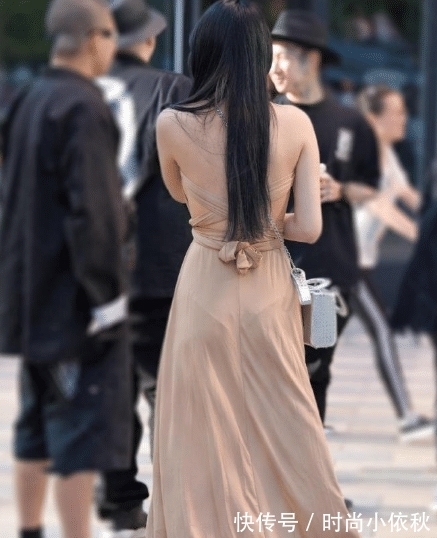 连衣裙 棕色无袖连衣裙,贴身舒适,尽显仙女的气质