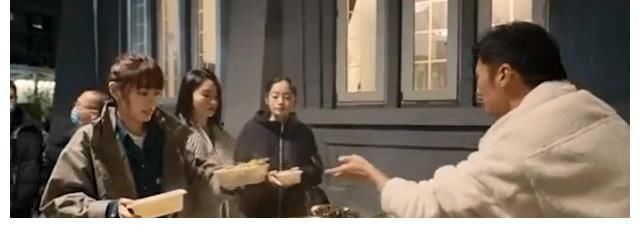比张庭还自律，甩刘涛几条街！谢霆锋：多吃一口米饭要跑3公里