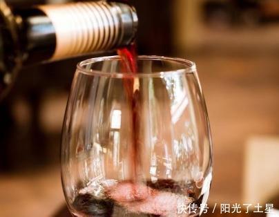 挑选|挑选红酒时,只要红酒符合4点要求,无论价格如何,都是好红酒!