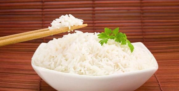 控制糖尿病，吃饭很“重要”，不吃馒头米饭，健康食谱送给你