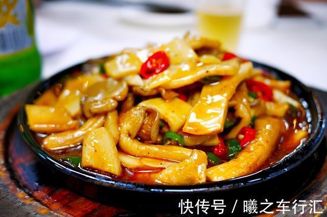 茄子|炒茄子，茄子先下锅炒就不错了！教你个新做法，茄子不吸油不发黑