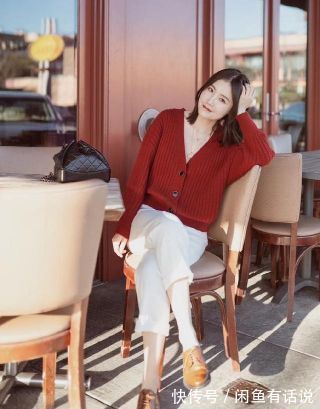 单品 冬天还是和“白裤子”更配,一条搭遍整个衣柜,中年人穿也挺高级