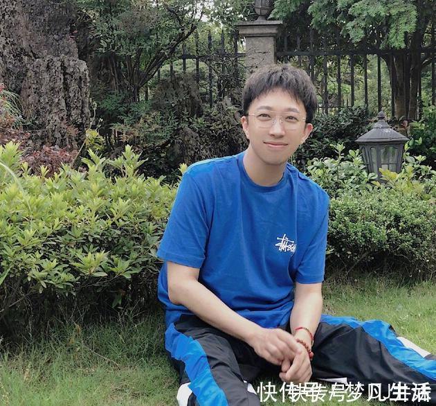 乘风破浪的姐姐|曾拒绝《姐姐》邀请的艺人,赵丽颖因家庭缺席,戚薇回应太霸气