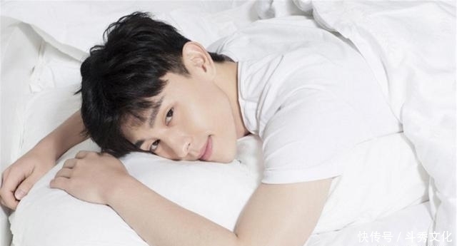  睡眠质量|睡前4个“减寿”习惯，希望你一个不占，改善睡眠，倒头能睡！