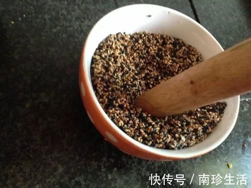 陈芝麻|5种粉末效果惊人，老花匠都爱用，撒盆里不黄叶，狂开花！