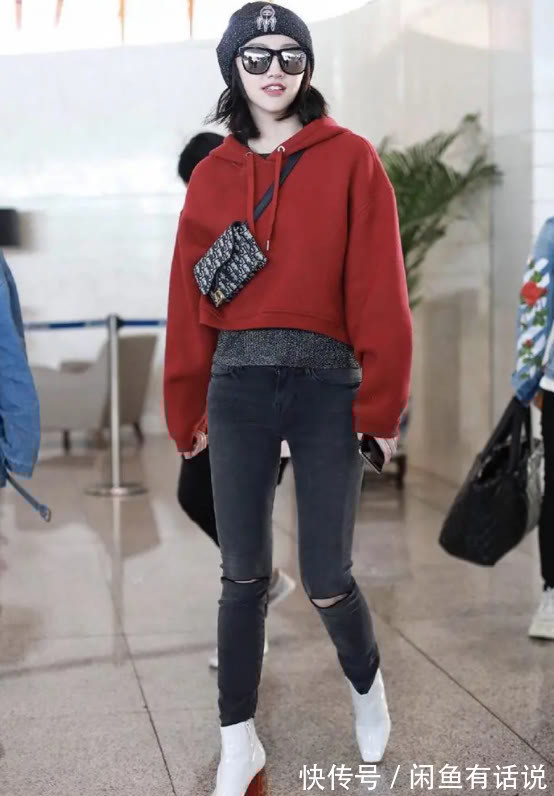 短靴|小个子不一定穿裙子才好看,今年流行九分裤+靴子,显高还提气质