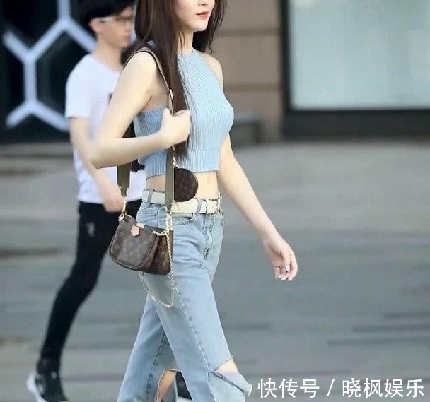 裤子 要个性还是选“破洞裤”,时髦又显瘦,轻松穿出高级感!
