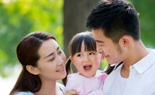 交际圈|孩子内向好还是外向好?想知道将来有没有大发展,只看两点就足够