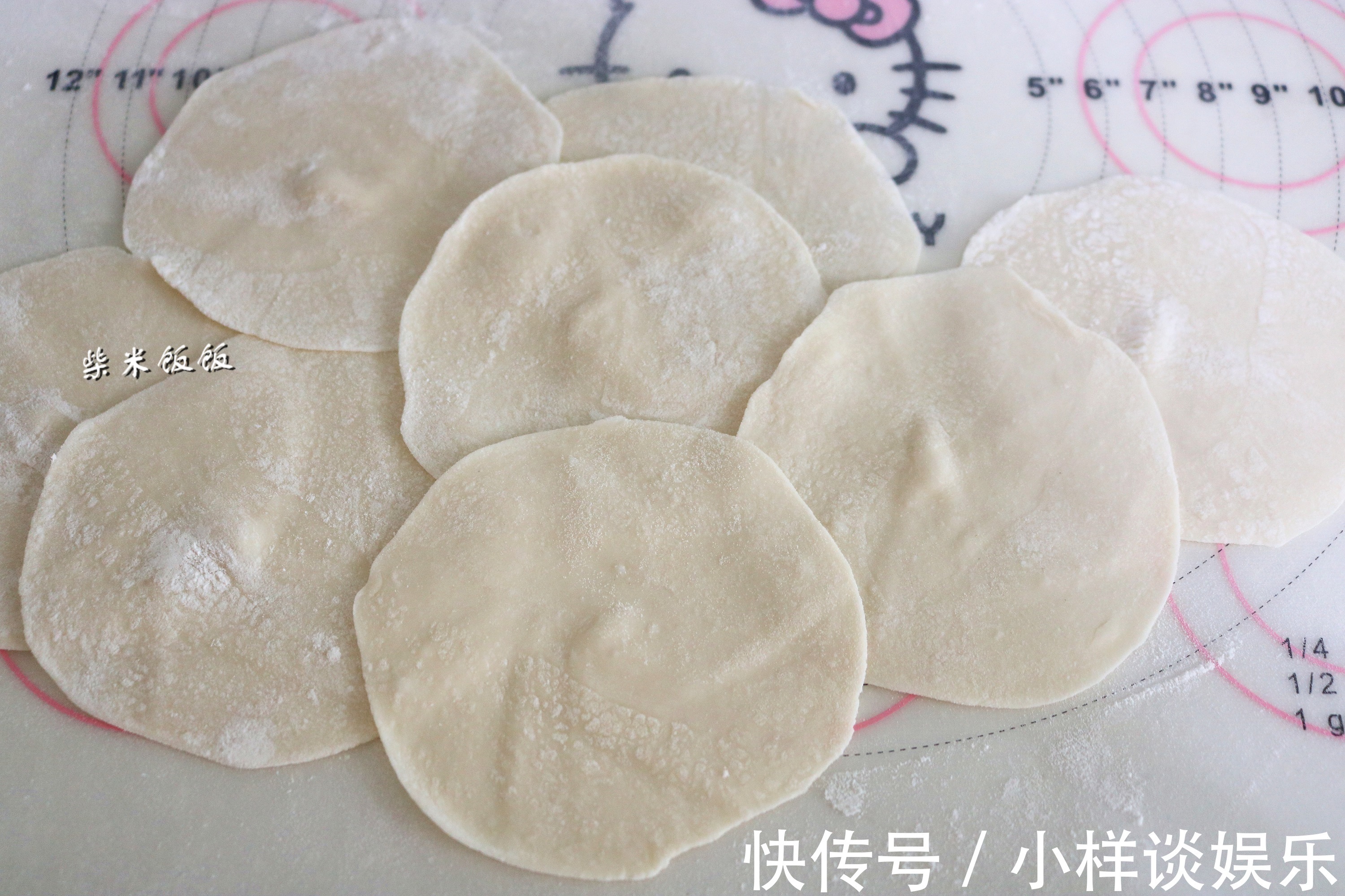 我家吃烧麦从不买，这做法简单，捏一捏10分钟出锅，4个不够吃