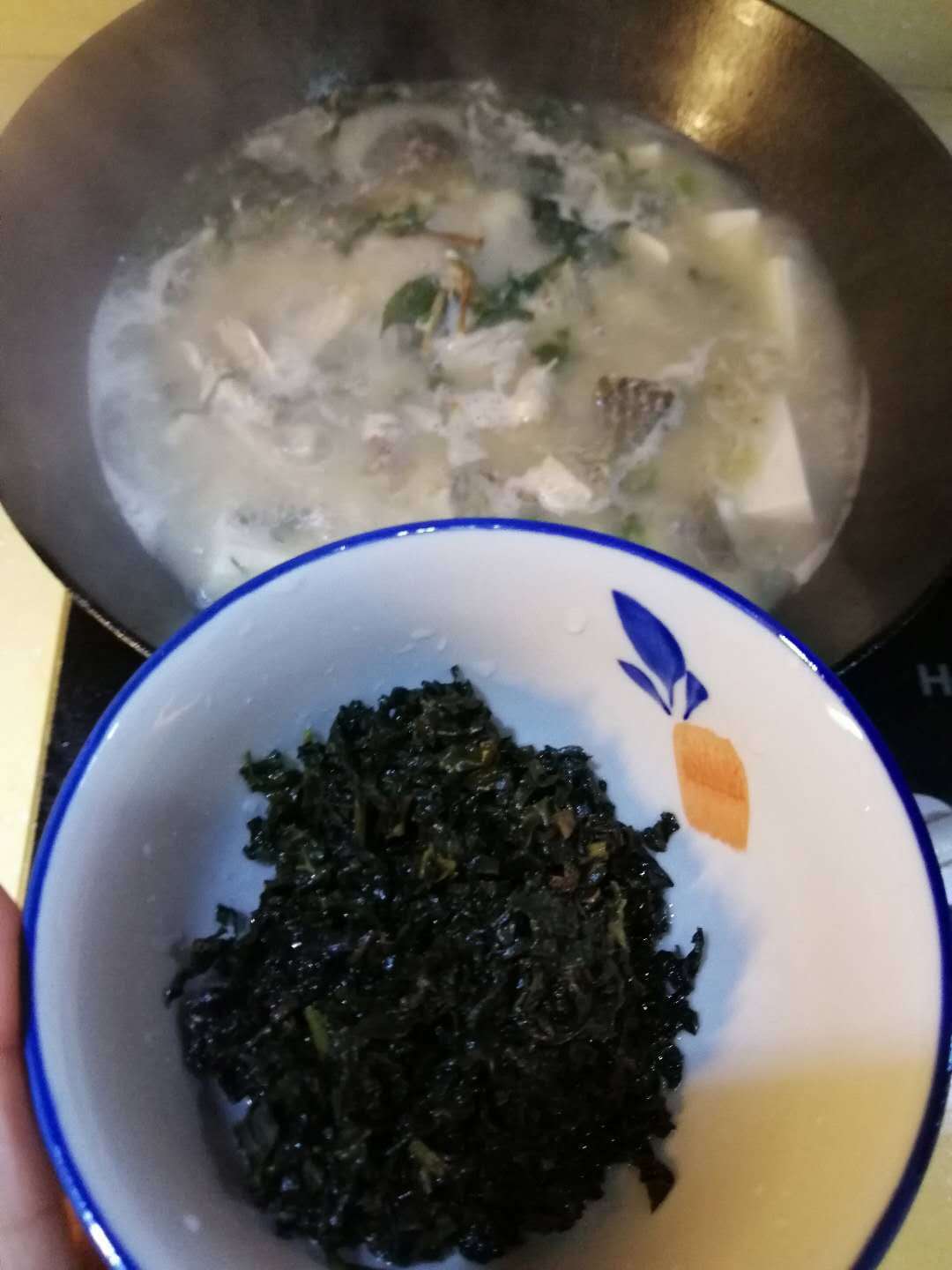  特色美食|地道湖南乡野特色美食，干红薯叶煮鱼，汤浓味美超级下饭！