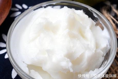 熬猪油只加盐就错了，牢记1个步骤，猪油又香又白还不腥，耐存放