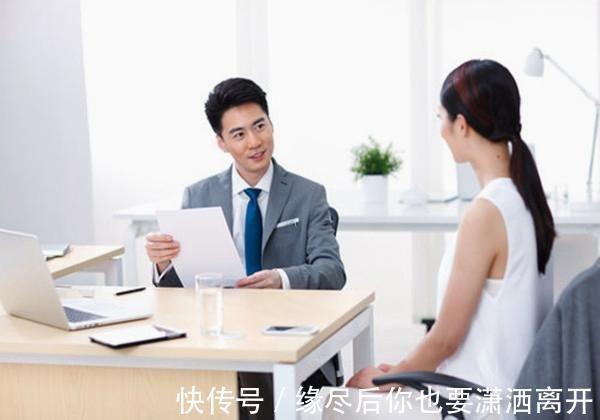 邵菲|“再穷再累,也要自己带娃”,不出三年宝妈直呼后悔,原因很现实