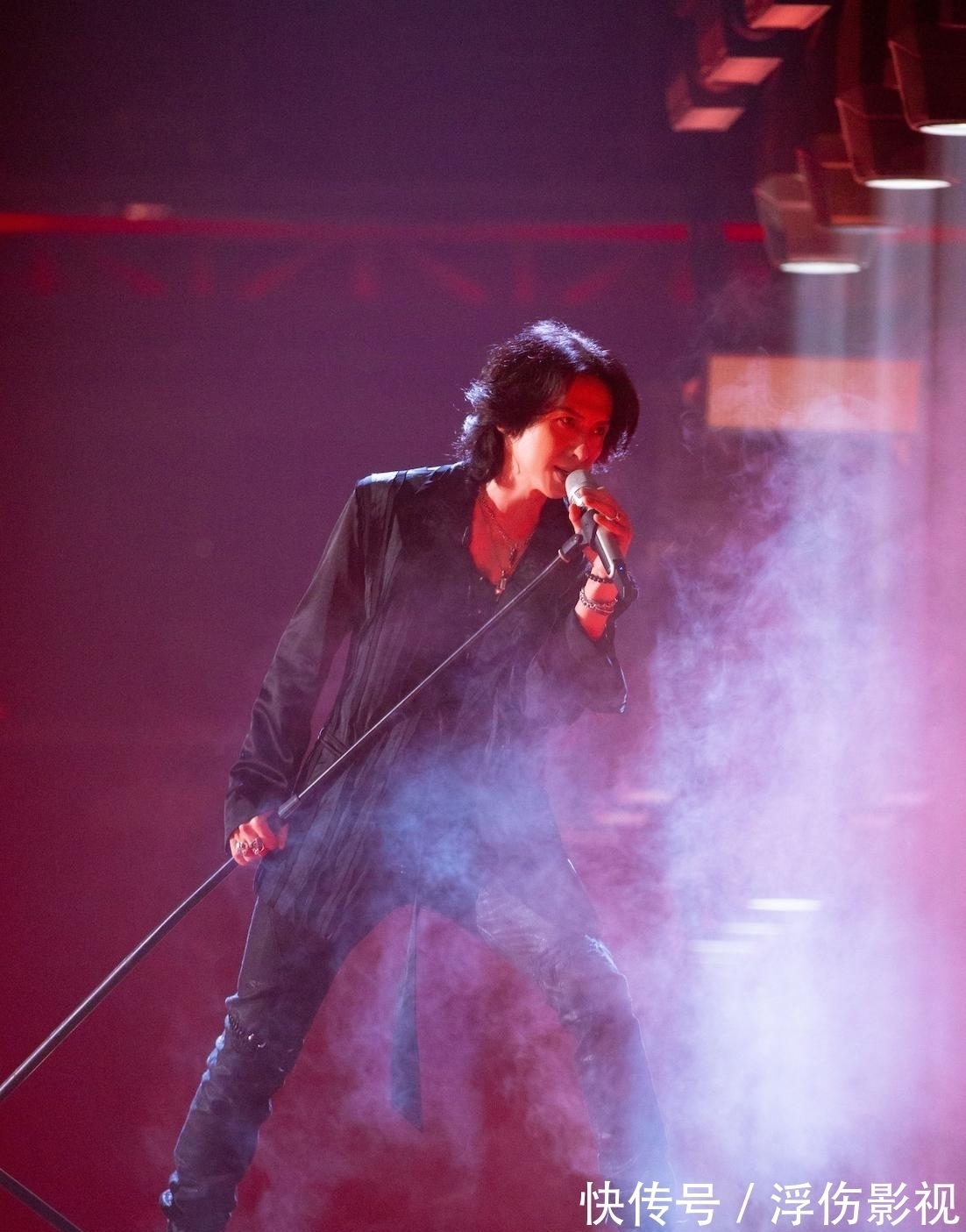 《披荆斩棘的哥哥》陈小春化身小丑高能开唱 尹正再唱《一剪梅》重现袁华名场面