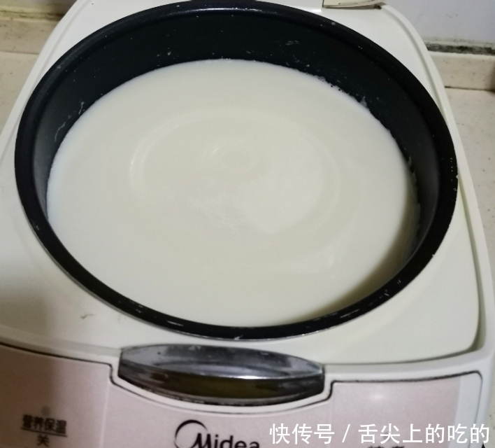 想吃豆腐很简单,一碗黄豆在家就可以搞定,又香又嫩零添加