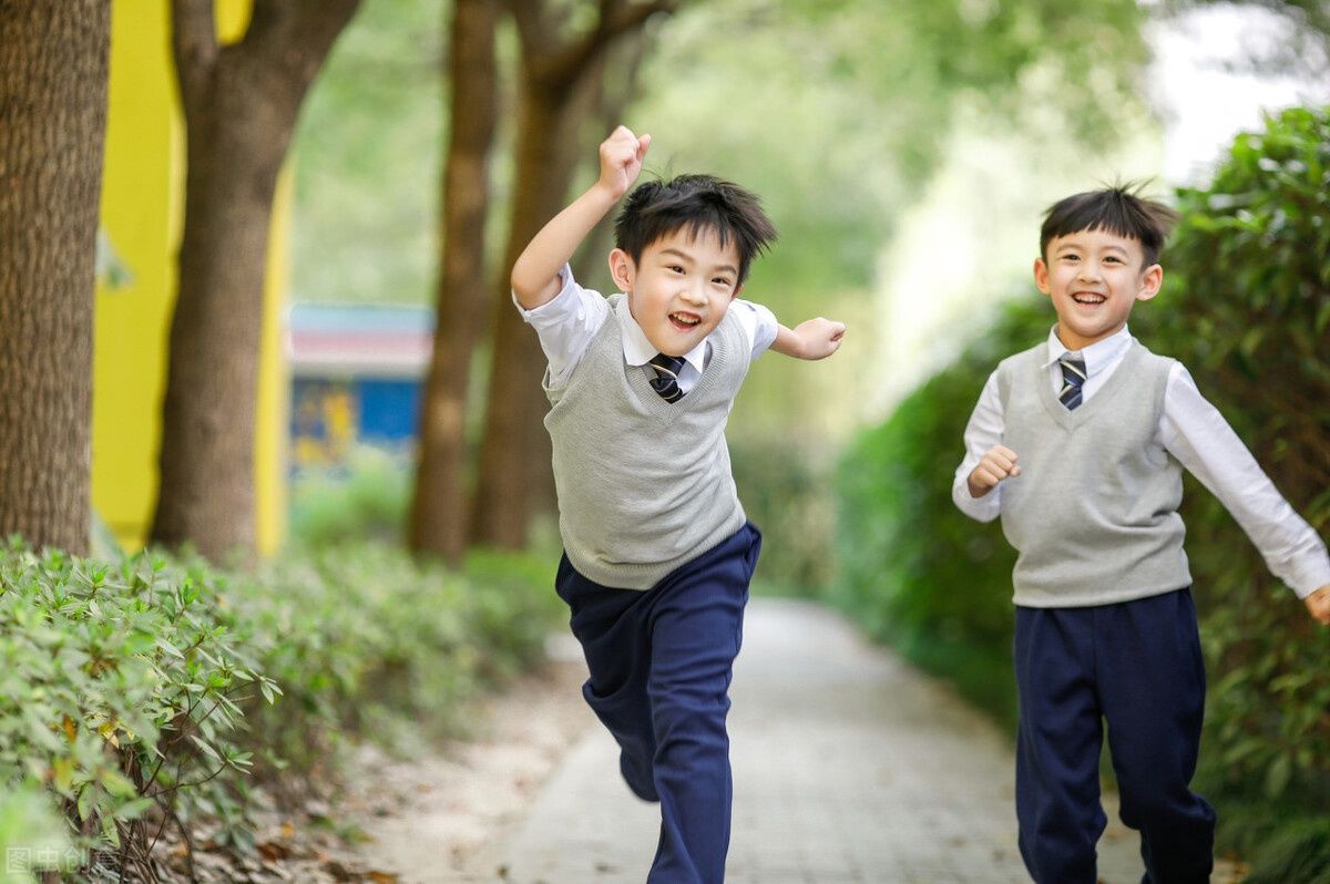 教育|孩子犯错，到底该不该打？教育专家是这么说的！