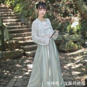 穿着汉服|想体验一场说走就走的汉服旅行?这些挑选汉服的方法你值得拥有