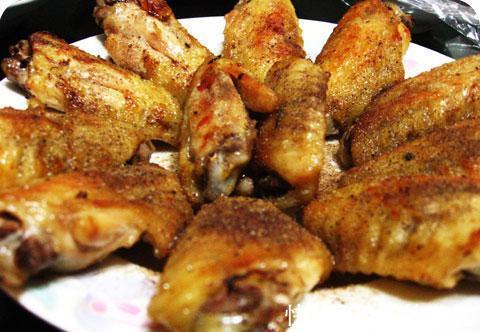 植物油|椒盐很开胃,那就来个黑椒盐鸡翅、椒盐虾、椒盐玉米粒,真香