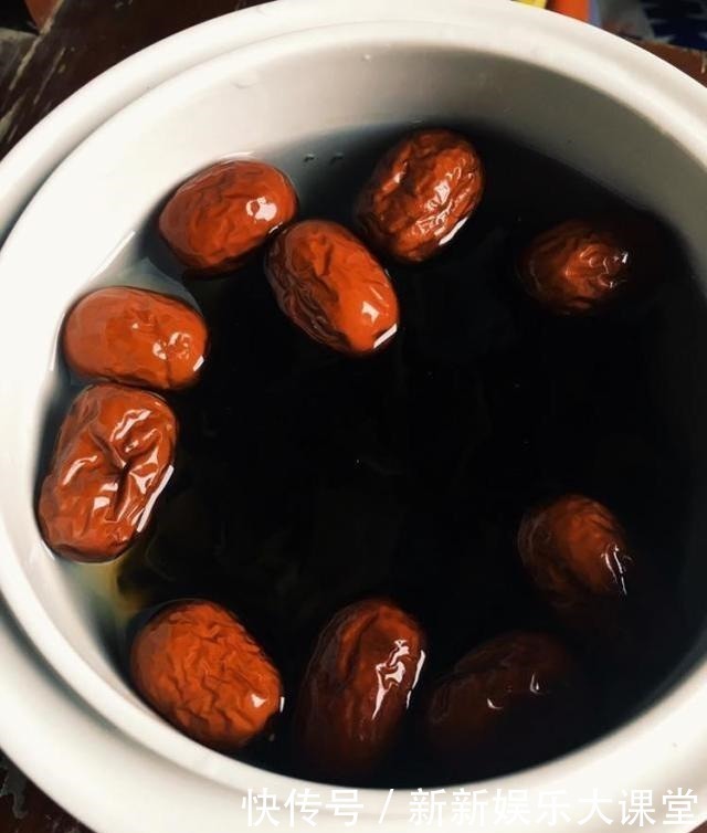 红枣|贫血最该吃的不是阿胶,而是它,6块钱成本,补血补铁,肌肤红润