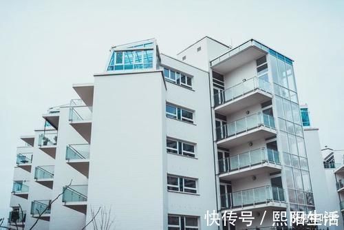 顶层|“一楼”和“顶层”怎么选内行人再穷莫买顶楼,再傻不买顶层