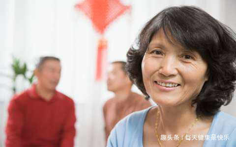 更年期|女人若能在这个年龄段内绝经,说明保养得还不错