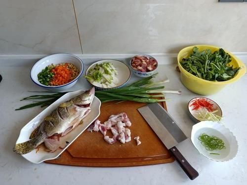 清清爽爽4个菜,20分钟上桌,有荤有素营养全,儿子说个个都好吃