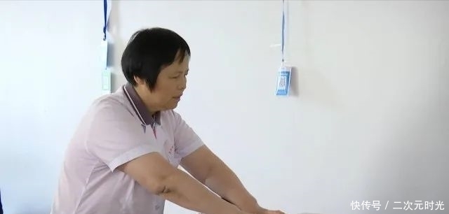 时评|禾时评·向朱丽华学习②|身残志坚、自强不息,用双手创造美好生活