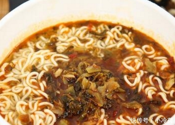 什么是泡面搭档?最配的不是火腿肠,也不是卤蛋,而是不起眼的它