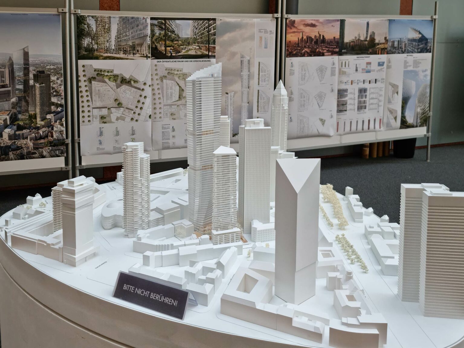 变斜塔|每年倾斜76毫米,旧金山第一高豪宅变斜塔!中国富豪千万豪宅噩梦