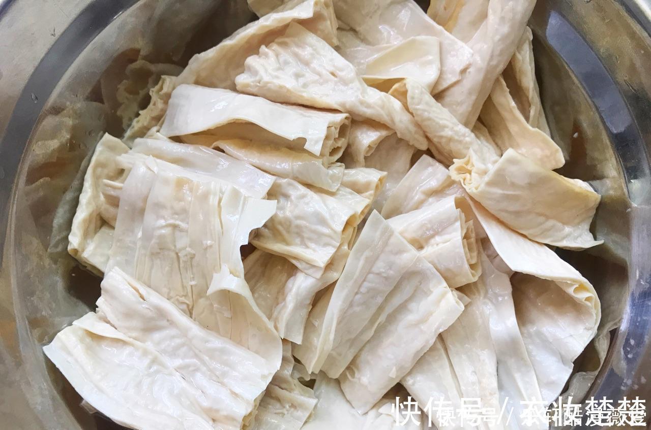 香菇烧腐竹|它是天然“补钙库”,隔三差五吃,荤素搭配营养足,补钙长高个