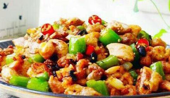 藤椒油|女人爱美常吃3种美食,排毒养颜,抗衰老,消除疲劳