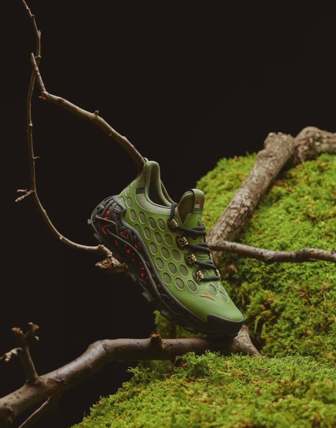 破圈的「巢鞋」,对运动品牌究竟意味着什么?