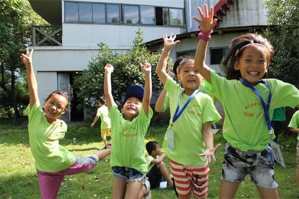 一日三餐|7岁女童2年没长个，只因常吃2种饭，儿科医生别再给孩子喂了