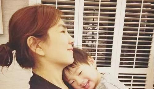 凯格尔|孕妇地铁上“没忍住”被小伙子嘲笑,邻座大姨霸气回怼没公德心