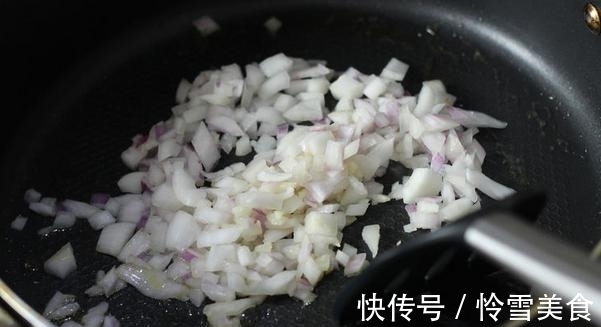 咖喱鸡翅做法，酱汁浓郁辛辣鲜香，连汁都可以拌饭