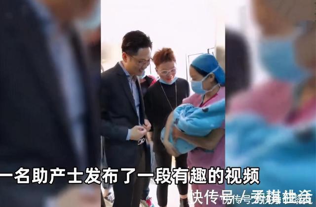 宝宝|宝宝出生,爸爸和舅舅抢着抱,笑不拢嘴的样子,引网友哈哈大笑