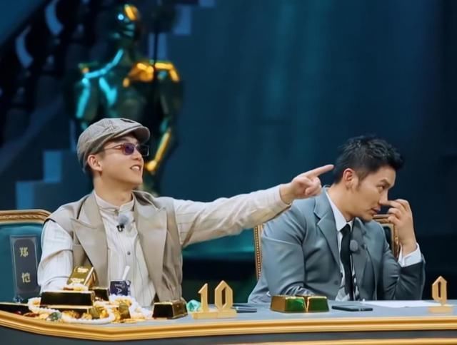 生圖|譚松韻參加《跑男9》,她和楊穎李沁合照,生圖和身高差距太明顯