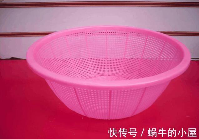 砍完头的多肉不生根咋办，你用1个菜篮子，10天就能猛长根