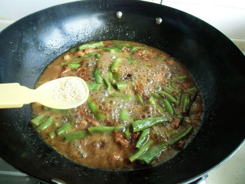 冬天别犹豫吃面,这碗红烧面太香了,有肉有菜吃一口就上瘾