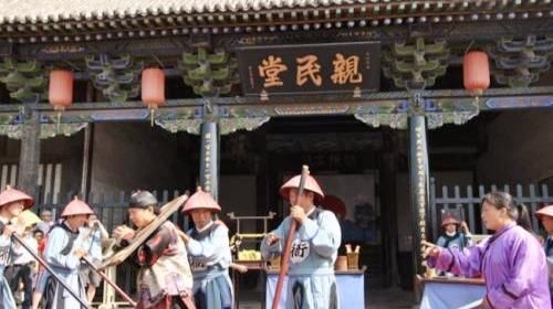 御史|御史巡视监狱出一上联,死刑犯当场对出,御史你无罪释放