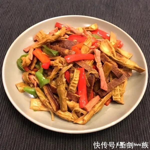 推荐这12道容易上手的特色家常菜，在家就能做大厨，收藏学起来