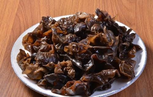 肝病|医生:肝不好的人,厨房里3种蔬菜要少吃,以免转氨酶升高过快