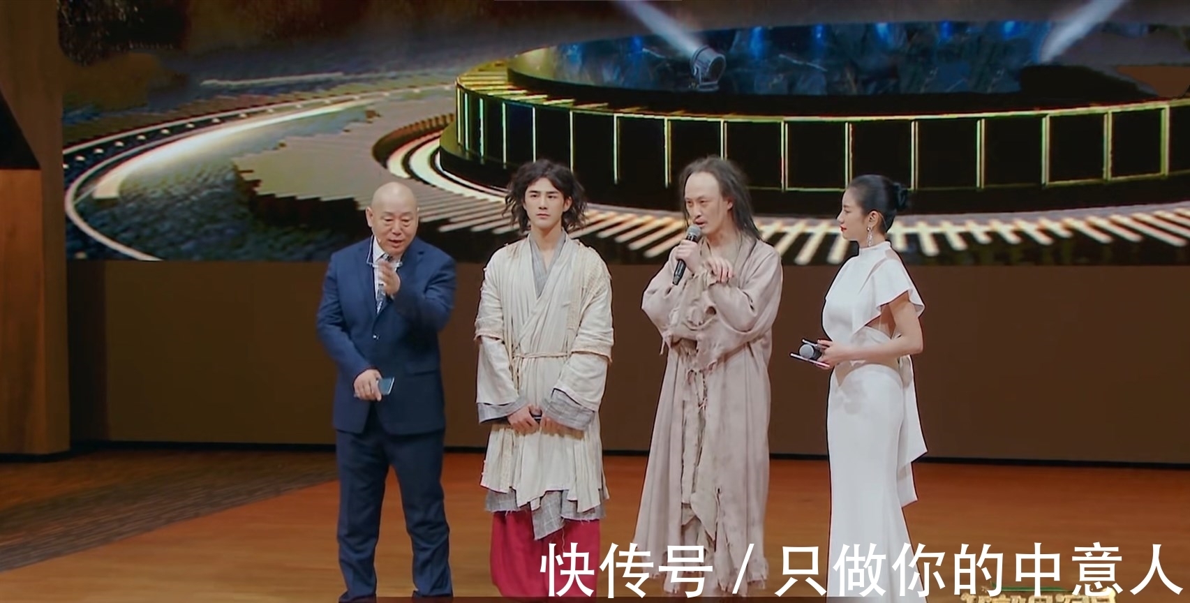 李成儒又開啟懟人模式,許君聰這次不慣著,卻暴露超低情商