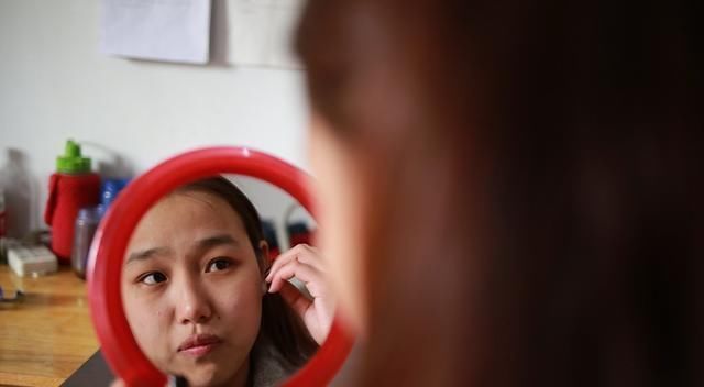 黄脸婆|女人衰老标志“脸部”多半会露出马脚,若没有,恭喜保养得不赖