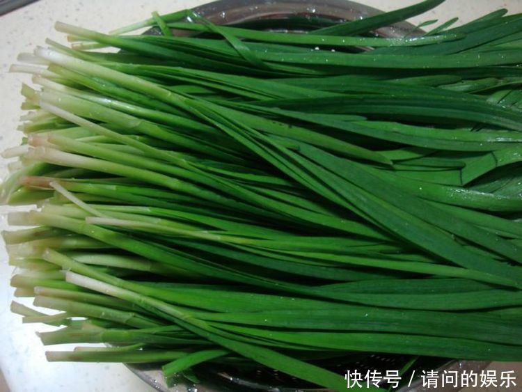 冬季养生得会吃,三种食物换着吃,清肝利胆,滋阴补肾,养颜减肥