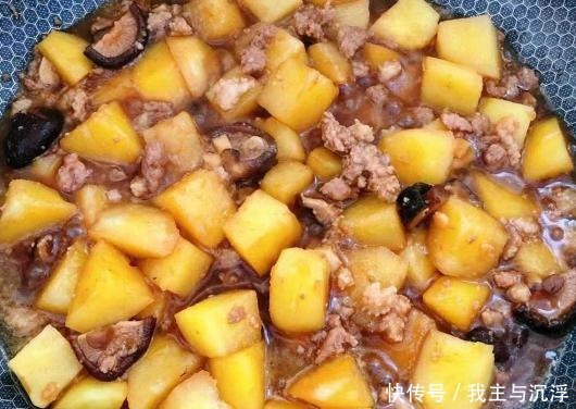 母子二人午餐,拍照发朋友圈被疯狂点赞,网友我能去你家蹭饭吗!