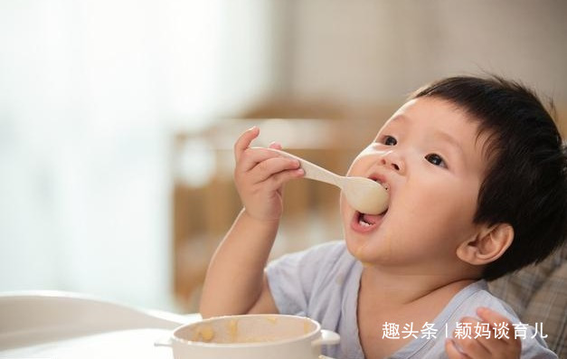孩子|6个错误的喂养方式，会危害孩子健康发育，父母要注意
